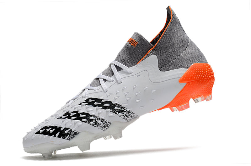 Chuteira Adidas Predator Freak.1 FG