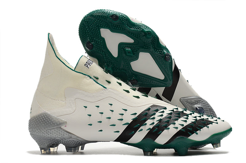 Chuteira Adidas Predator Freak +FG