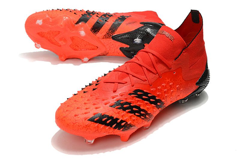 Chuteira Adidas Predator Freak.1 FG Campo