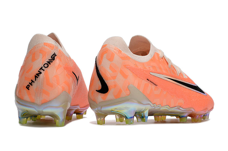 Chuteira Nike Phantom GX Elite FG Campo