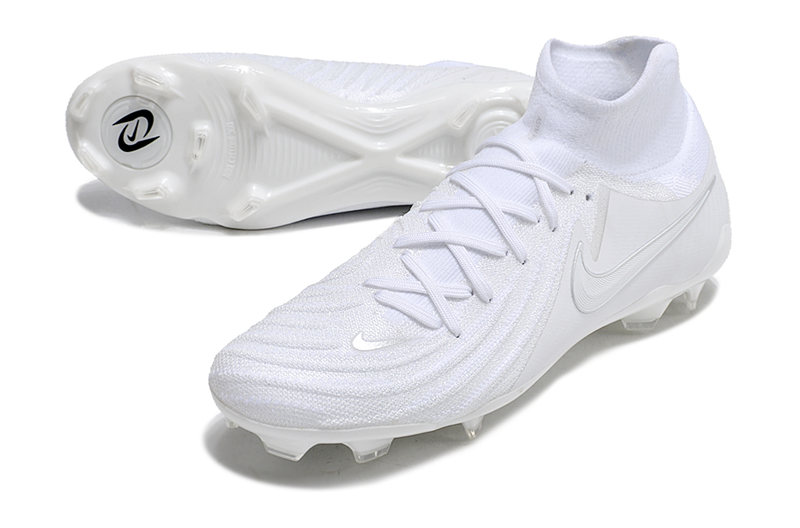 Chuteira Nike Phantom Luna Elite NU FG Campo